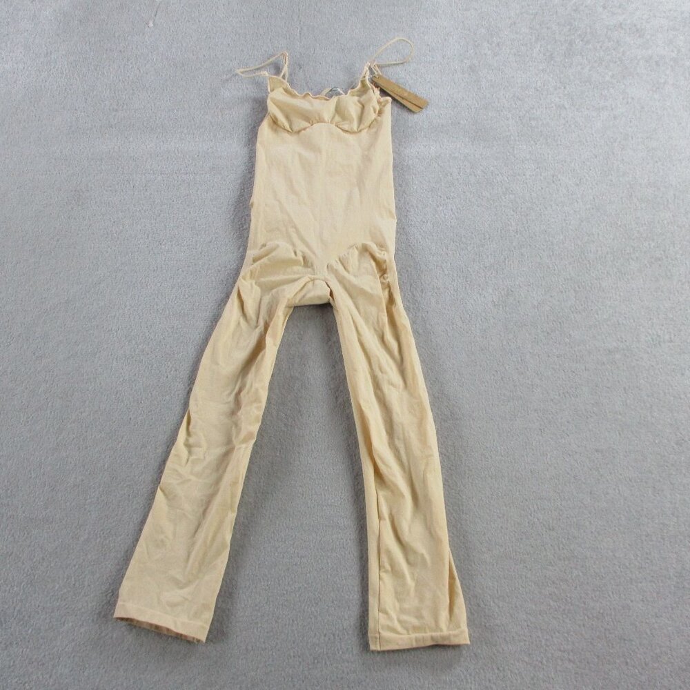 SKIMS Sheer Seamless Capri Catsuit Womens Medium Sand Bodycon Shaping NEW - Picture 2 of 9